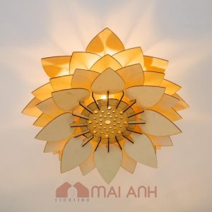 Đèn gỗ hoa sen decor biệt thự cao cấp