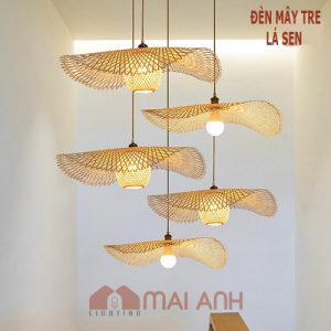 Đèn mây tre lá sen kết hợp lồng đèn mini tạo điểm nhấn thú vị trong decor nội thất