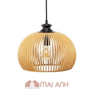 Đèn treo trần decor tiệm Mini Homespa Hồng Quế ở quận 8, HCM chất gỗ dáng bầu đối xứng