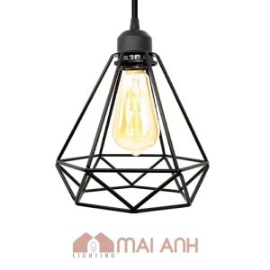 Đèn thả hình kim cương đui đen decor quán phở đường Quang Trung