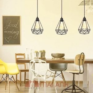 Đèn thả hình kim cương đui đen decor quán phở đường Quang Trung